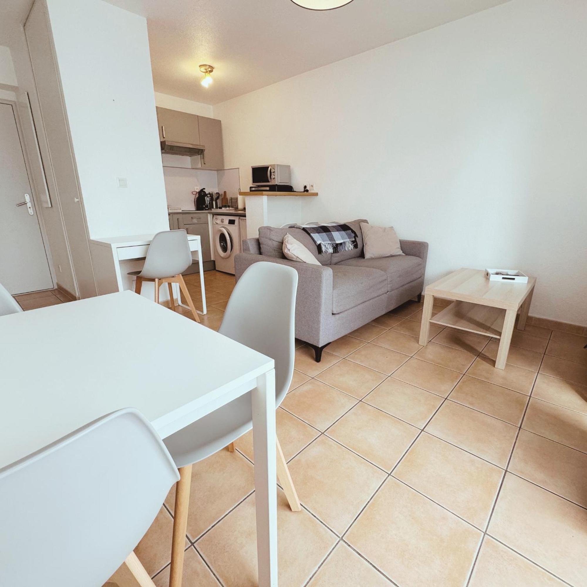 Appartement Residence Prive Avec Parking Wifi Clim Piscine Avignon Eksteriør billede
