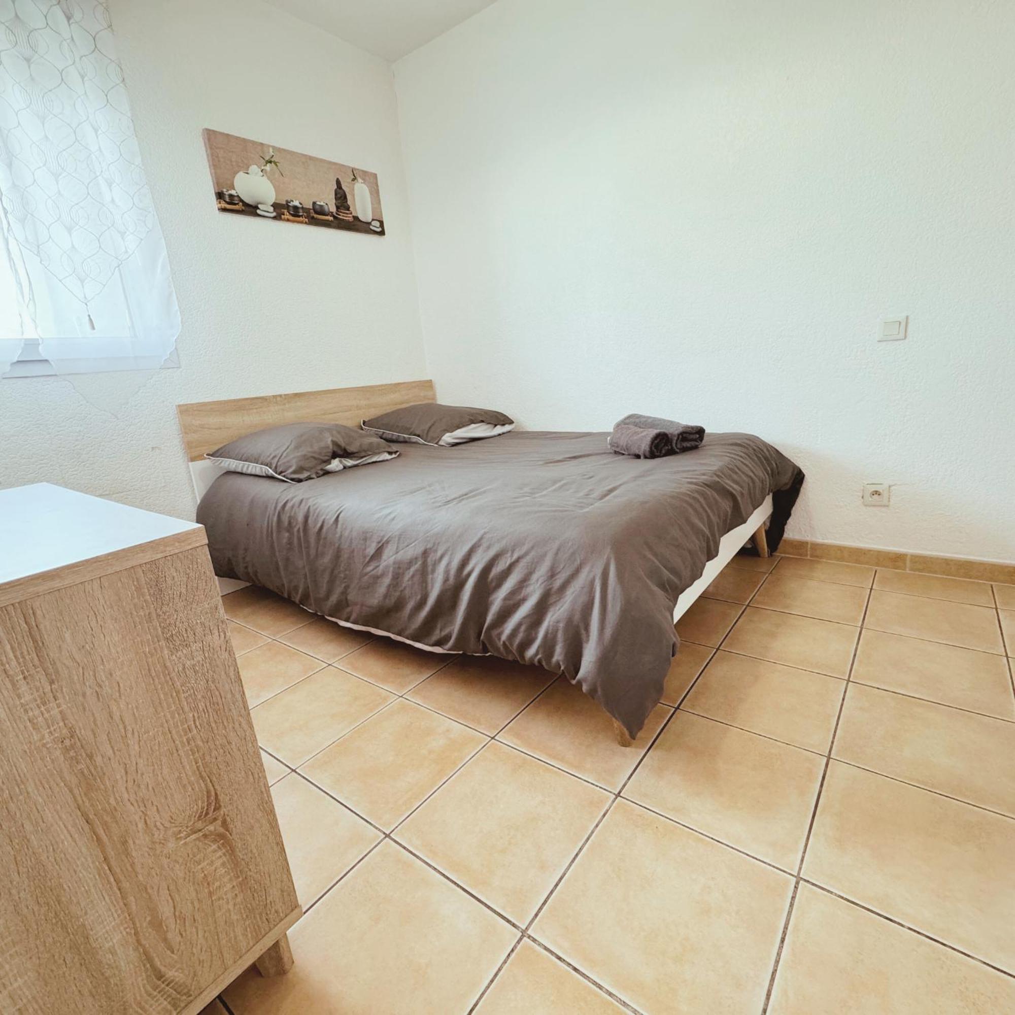 Appartement Residence Prive Avec Parking Wifi Clim Piscine Avignon Eksteriør billede